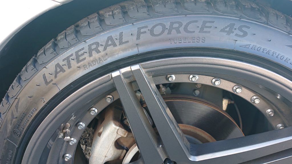 UNIGRIP LATERAL FORCE 4S 初めてのオールシーズンタイヤを試してみた